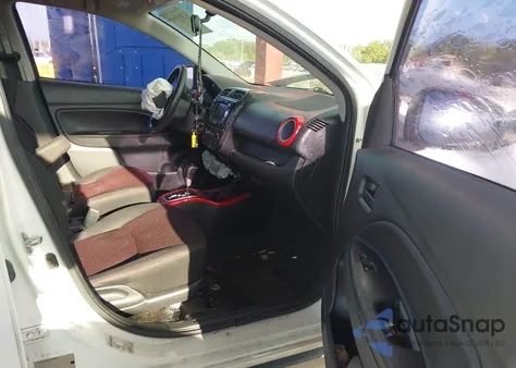 2020 Mitsubishi Mirage Le z USA, uszkodzony, nr VIN ML32A5HJ0LH002985